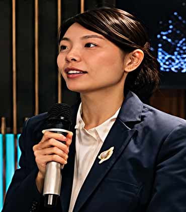 Julia Chan